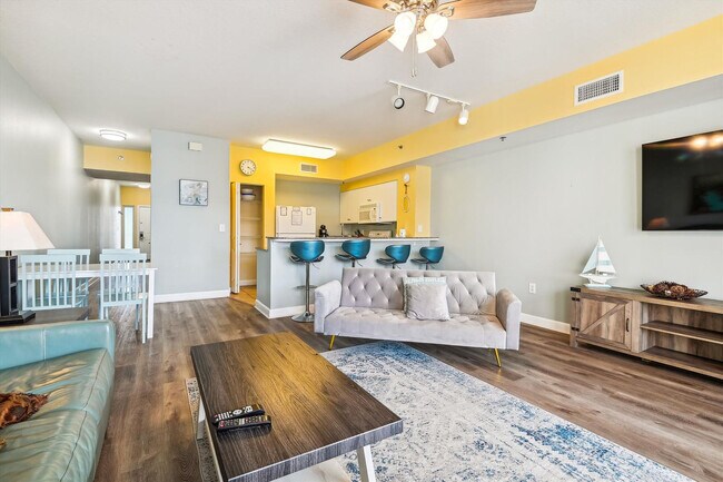 Building Photo - 104 Gulfside Ct
