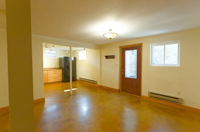 Building Photo - 4608 Norwood Ave