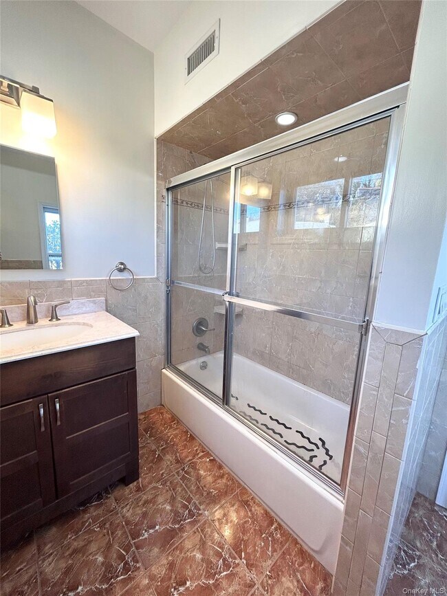 Foto del edificio - 32 Main St