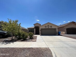 Building Photo - 147 N Manzanita Dr