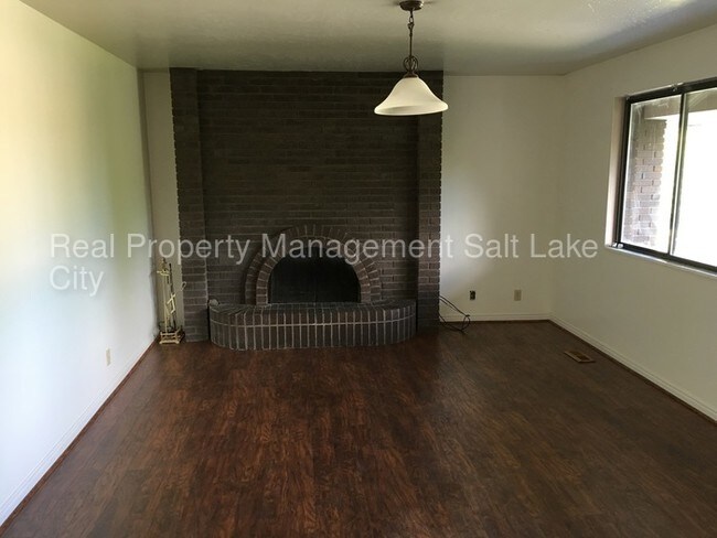 Foto del edificio - 6795 S 2240 E