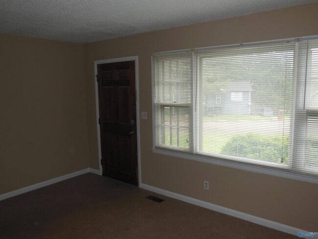 Building Photo - 3814 NW Timwood Dr