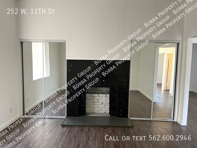 Building Photo - 252 W 11th St