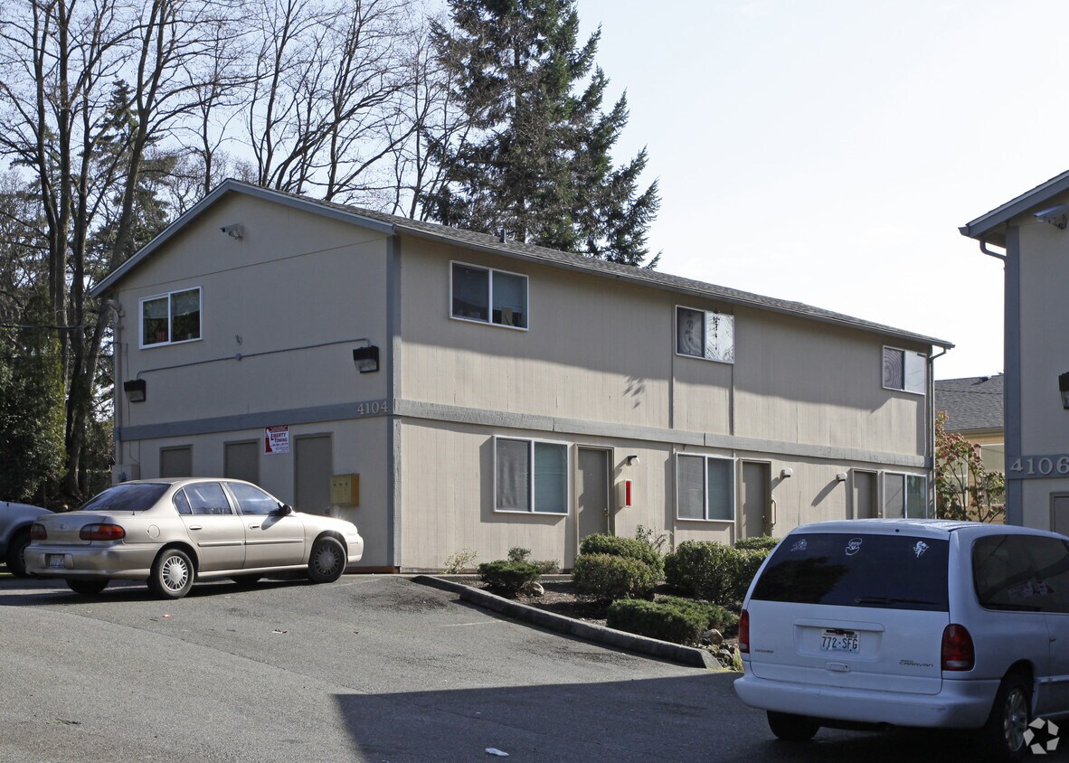 Building Photo - 4103 Center St