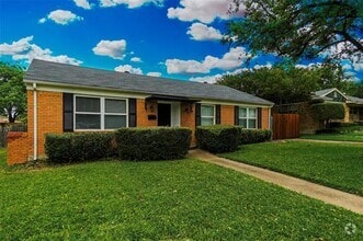 Building Photo - 816 Sherwood Dr