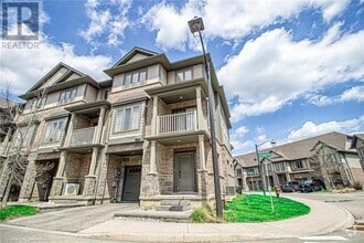 Building Photo - 13 Waterview Dr