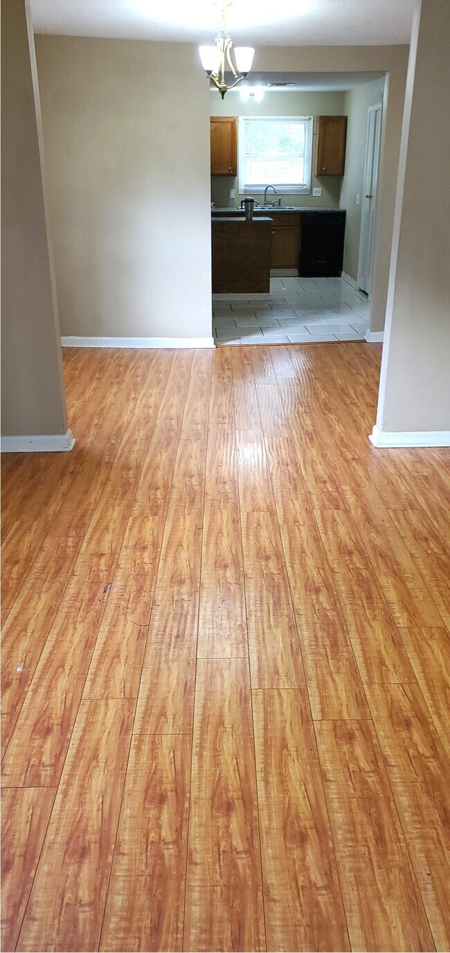 Foto del edificio - 4515 White Rock St