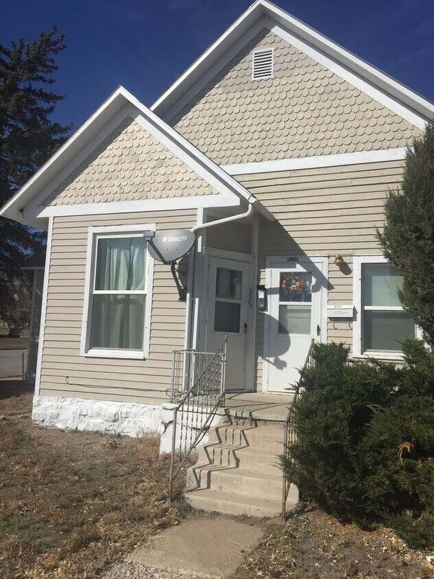 Primary Photo - 821 W. Buffalo
