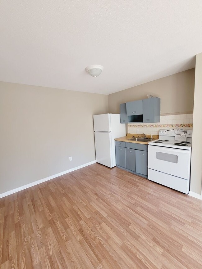 Building Photo - Gretna Apartments