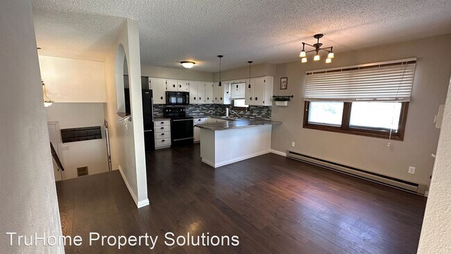 Building Photo - 2 br, 1 bath House - 794 Great Plains Court