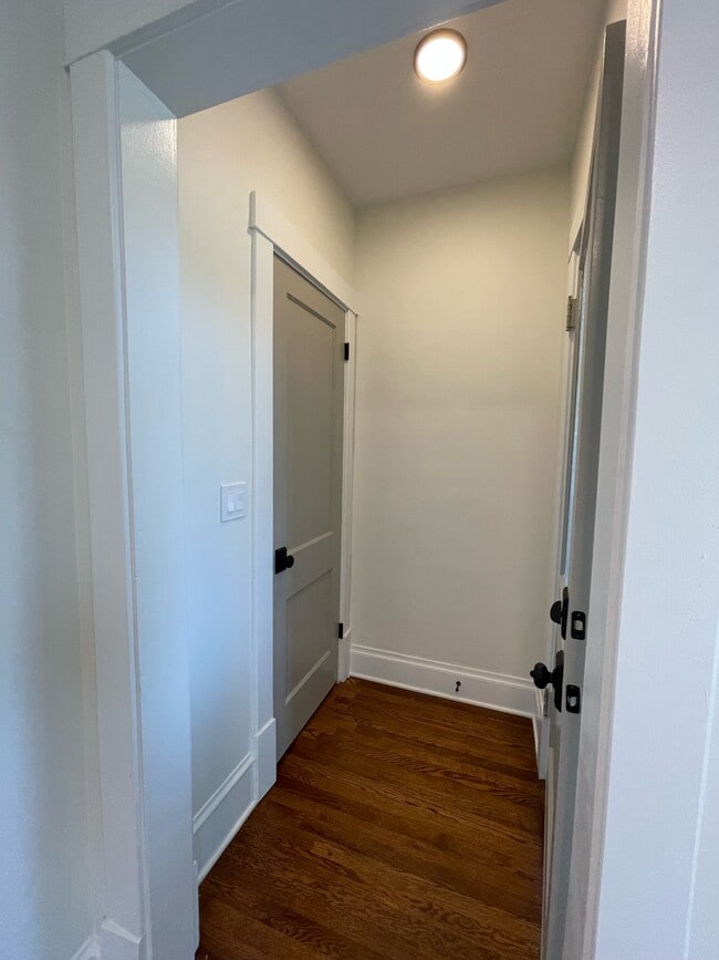 Building Photo - 3436 N Springfield Ave