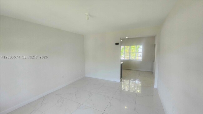 Foto del edificio - 847 81st St