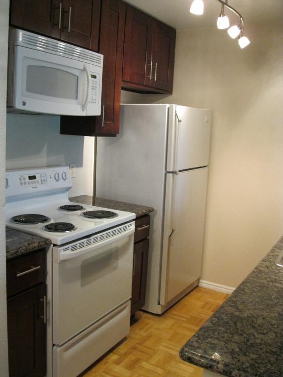 Building Photo - 376 Imperial Way # 204