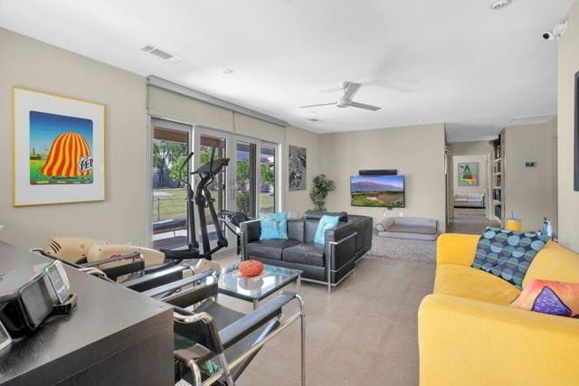 Building Photo - 52855 Avenida Diaz