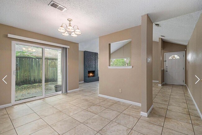 Building Photo - 4806 Maurita Dr