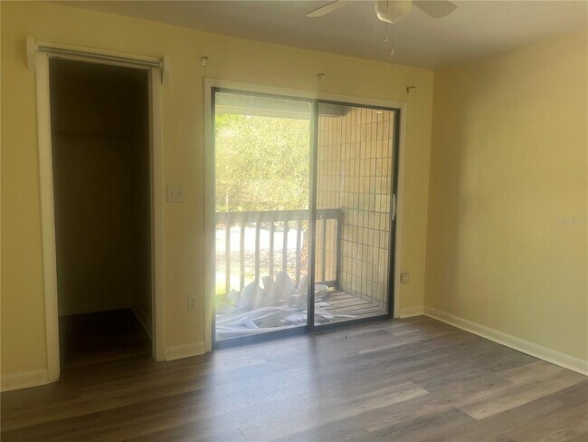 Foto del edificio - 513 SW 68th Terrace