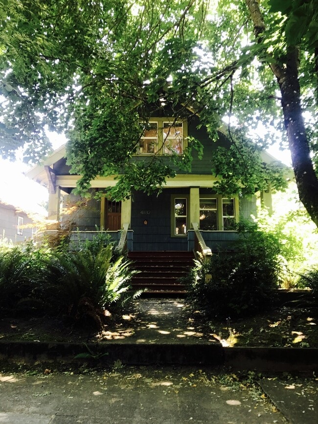 Building Photo - 4832 SE Harrison St