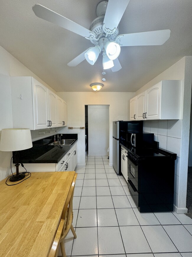 Foto del edificio - Cute 1 bdrm, 1 bath home shares 1 common w...