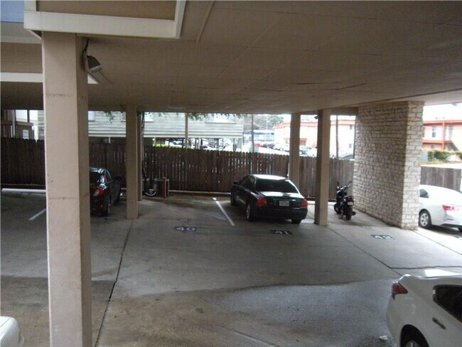 Foto del edificio - 2414 Longview St