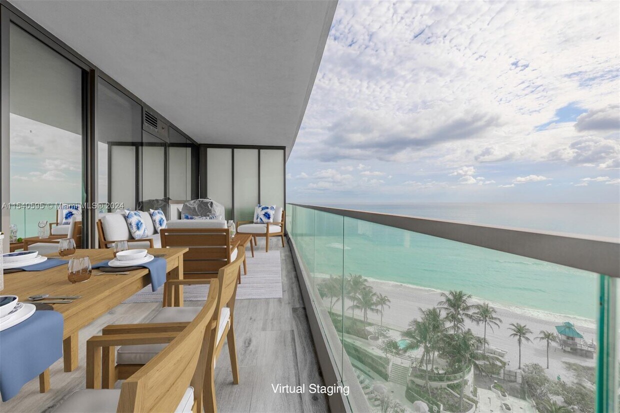 Foto principal - 18975 Collins Ave