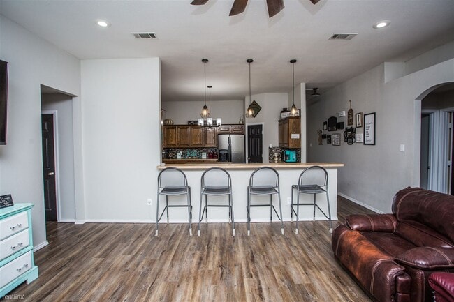Building Photo - 4 br, 3 bath House - 1502 Westminster Avenue