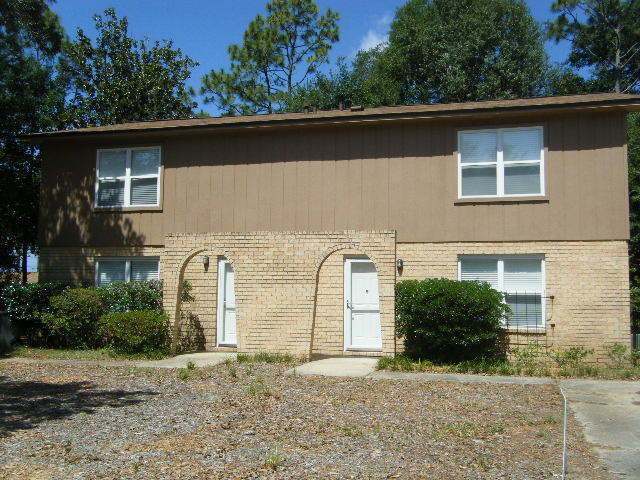 Foto del edificio - Updated Northeast Pensacola 3BR End-Unit Townhome Near UWF & Cordova Mall with Fresh Paint, New C...