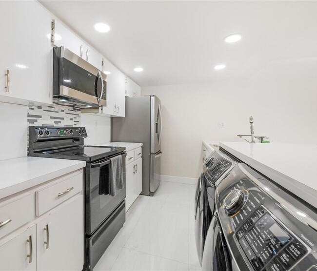 Building Photo - 13167 SW 11th Lane Cir