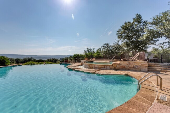 Foto del edificio - 17901 Edgewood Way