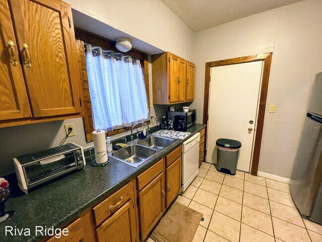 Building Photo - 3 br, 1 bath House - 25 Edith Place