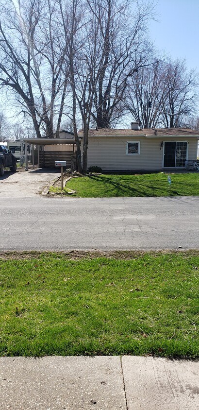 Primary Photo - 1222 Garden Ln