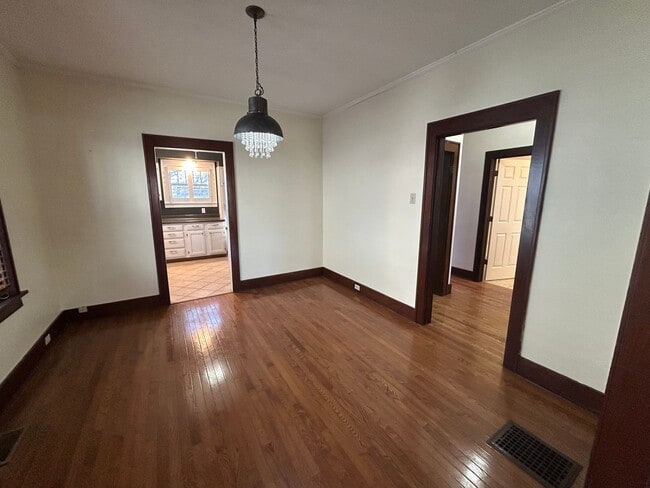 Foto del edificio - Quiet cozy bungalow in the heart of Quincy IL