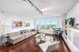 Building Photo - 10350 W Bay Harbor Dr