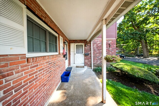 Building Photo - 236 Edgemoor Rd