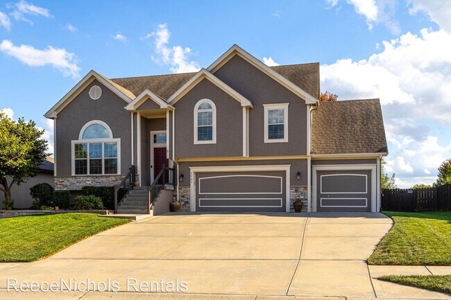 Building Photo - 4 br, 3 bath House - 2905 NW 62nd Terrace