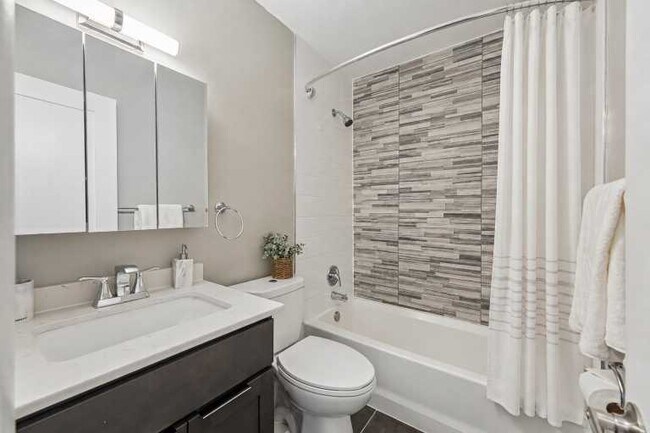 Foto del edificio - The Glen at Bucks Apartments and Townhomes