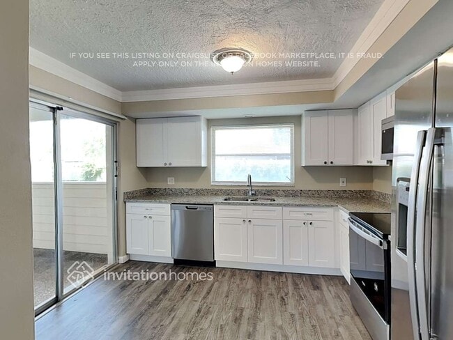Building Photo - 1440 62nd Terrace S