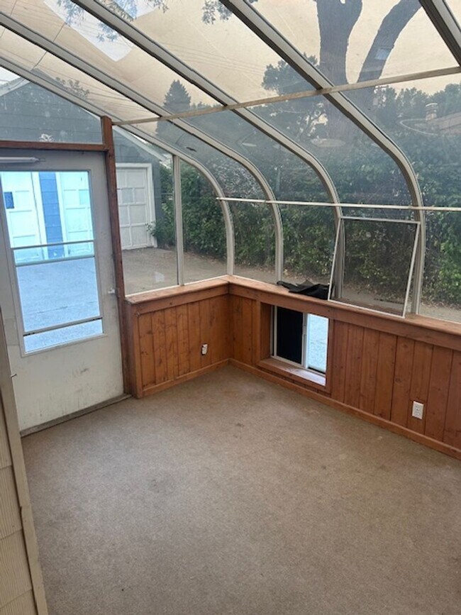 Foto del edificio - 1229 Avenue F