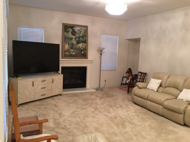 Great room - 59 Hearst