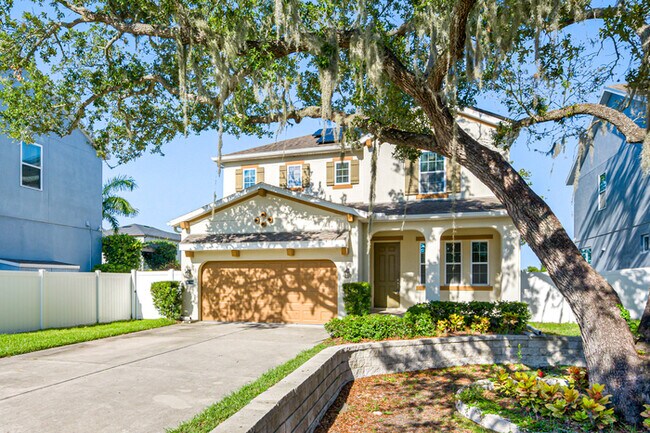 Building Photo - 3-bedroom, 2.5-bathroom, 2-car garage Home...