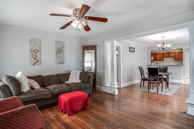 Foto del edificio - 1566 Alder Ct SE