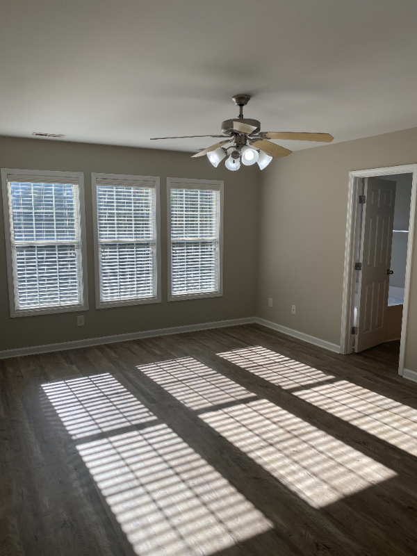 Foto del edificio - 8000 Willowglen Dr