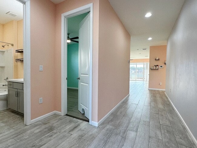 Building Photo - 2410 Bittle Way