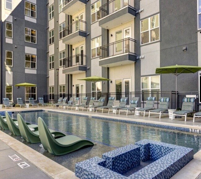 Foto del edificio - 1301 Parker Ln