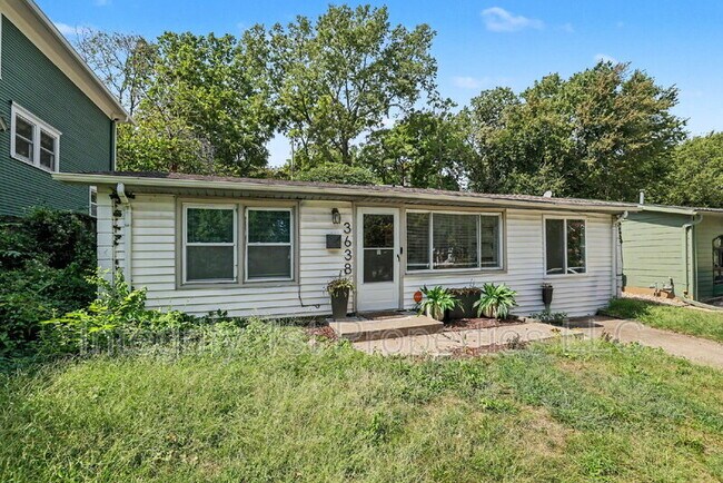 Building Photo - 3638 Genessee St