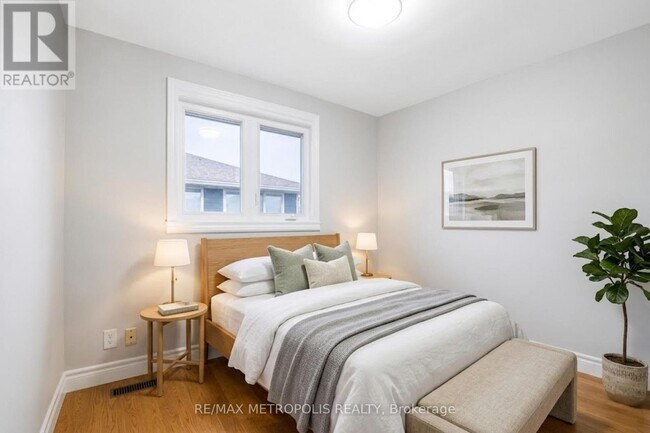 Photo du bâtiment - 1098 Cedar St