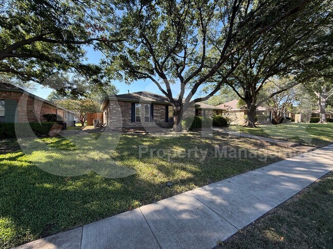 Foto del edificio - 3616 Churchill Ln