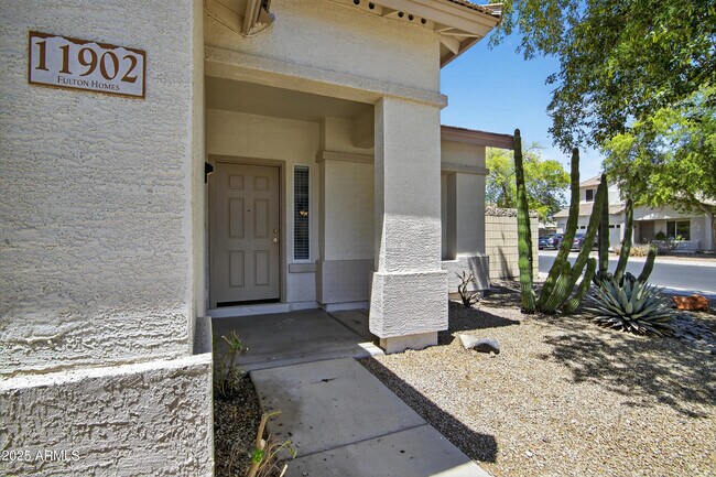 Foto del edificio - 11902 W Jefferson St