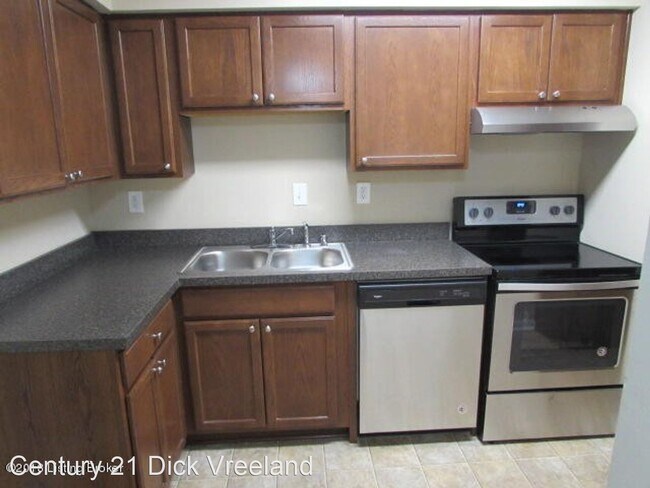 Foto del edificio - 2 br, 1 bath House - 7084 Wildwood Circle #83