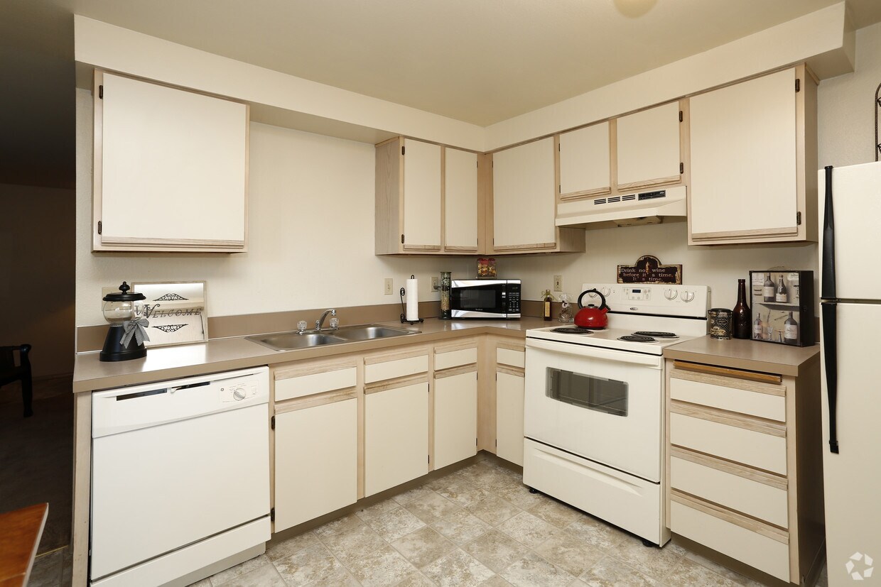 Fox Hollow Apartment Homes Apartments 4892 Liberty Rd S Salem, OR