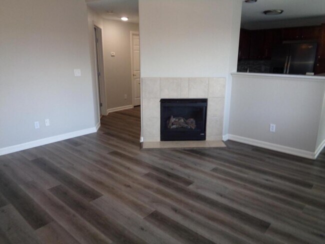Foto del edificio - 7004 Ash Creek Hts #103